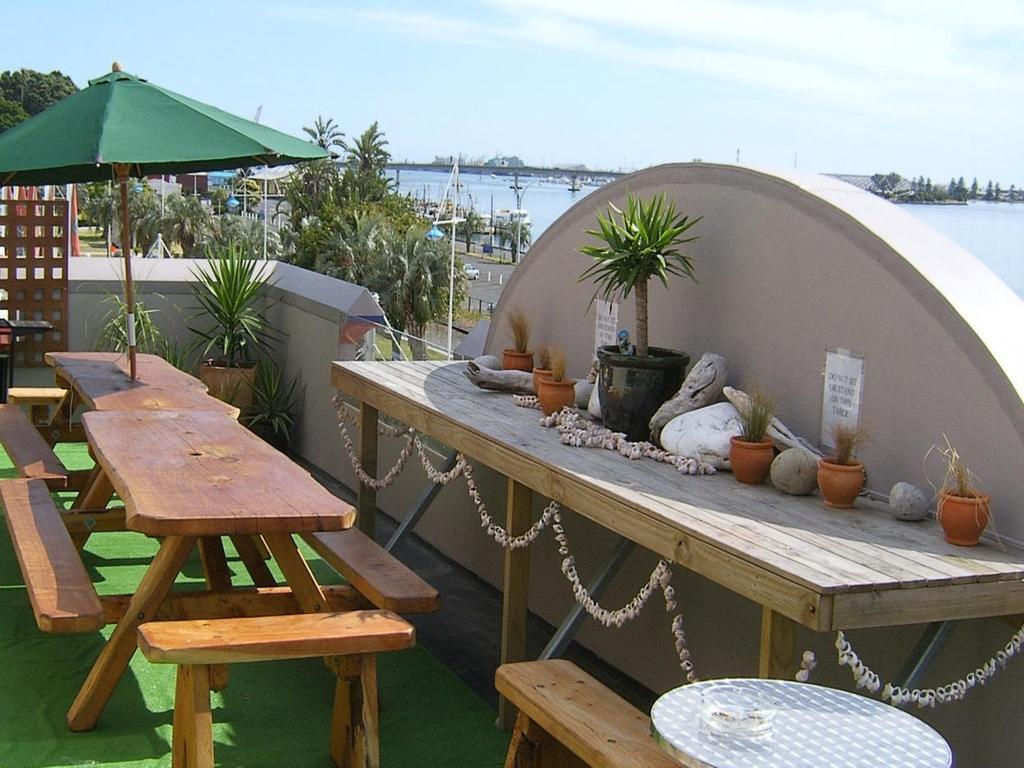 Harbourside City Backpackers Tauranga Eksteriør billede